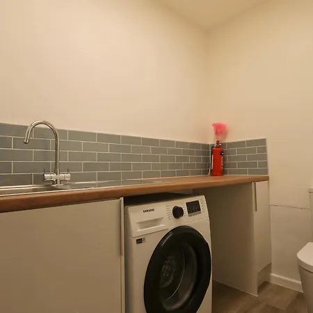 Apartament Three Bedroom Flat In Eaton Crescent Bristol