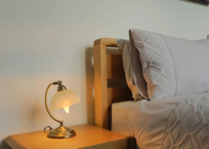 Three Bedroom Flat In Eaton Crescent アパート *